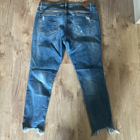 Judy Blue- Women’s Jeans - Picture 3 of 6